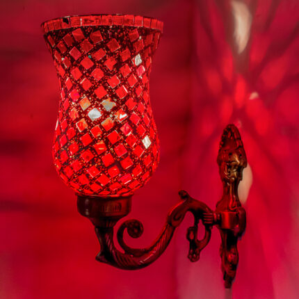 DEVBEADS Red Glass Mosaic Wall Bracket Light (50 Watts, 19cm)
